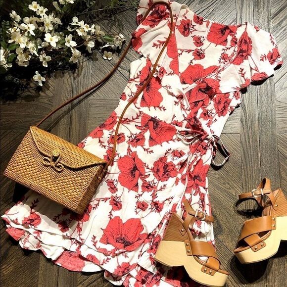Free People Floral wrap dress - Picture 1 of 11